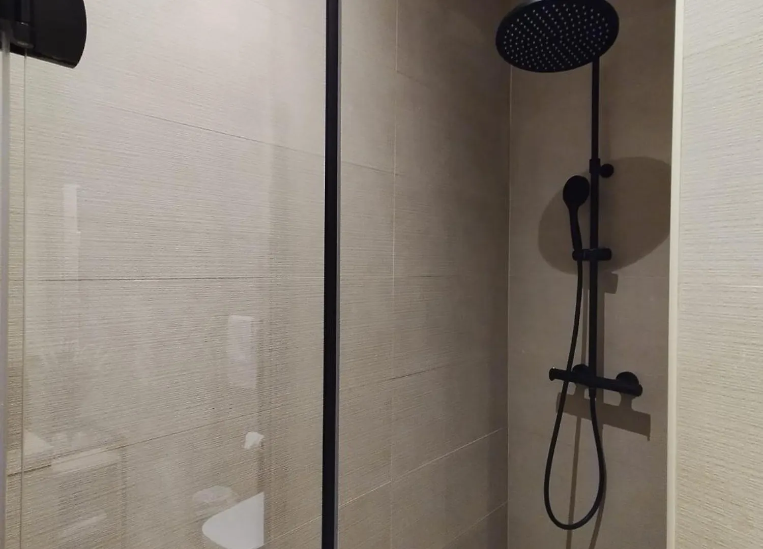 Pension Boutique Caravan Cinema Bilbao 2*,  Spain