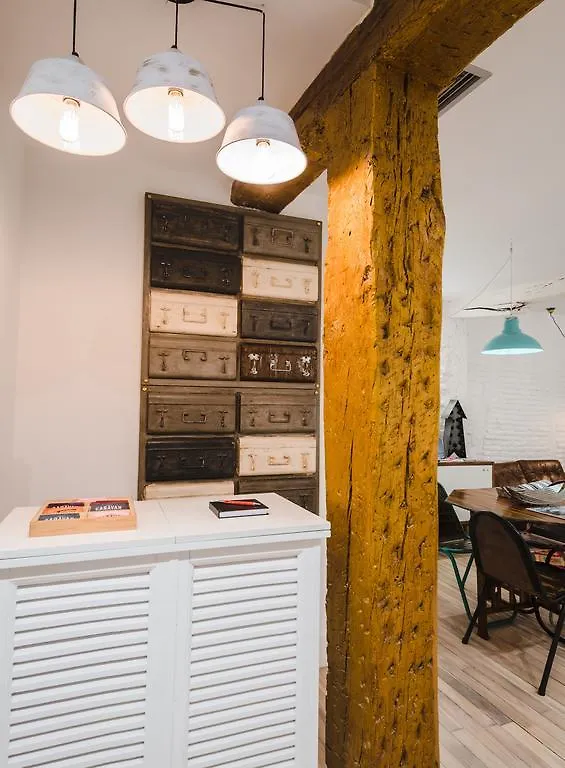 Pension Boutique Caravan Cinema Bilbao